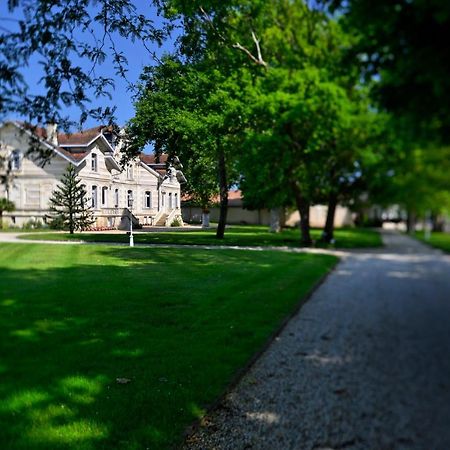 Chateau Maucaillou Moulis-en-Medoc Bagian luar foto
